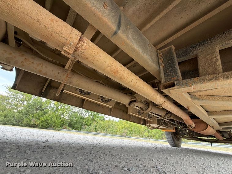 image for item FK5144 2001 International 3800 school bus