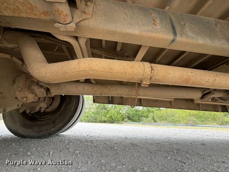image for item FK5144 2001 International 3800 school bus
