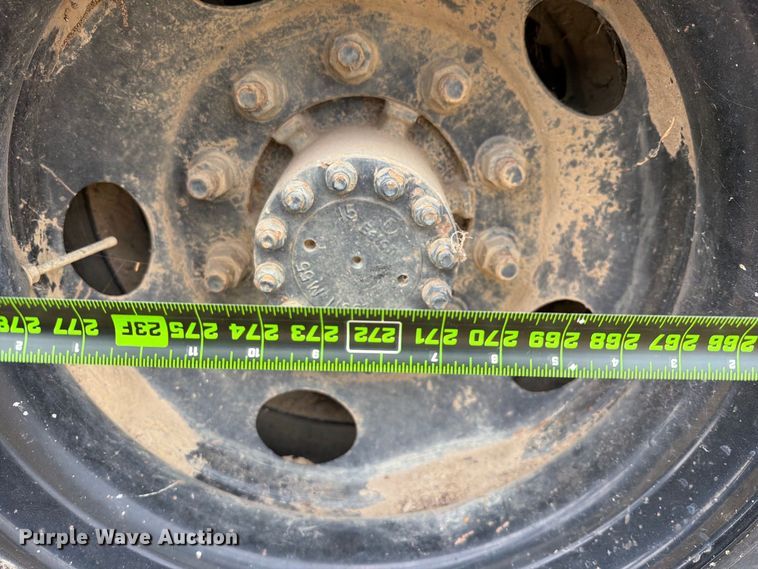 image for item FK5145 2002 Chevrolet B7 school bus