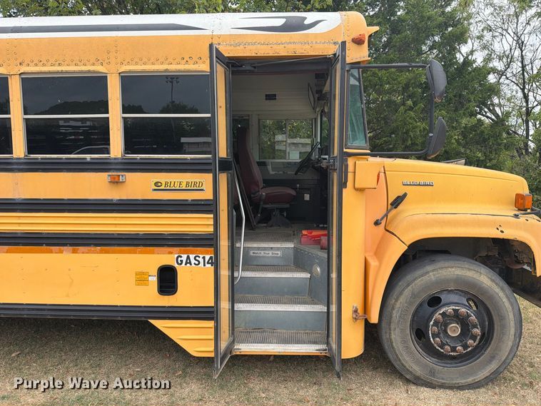 image for item FK5145 2002 Chevrolet B7 school bus