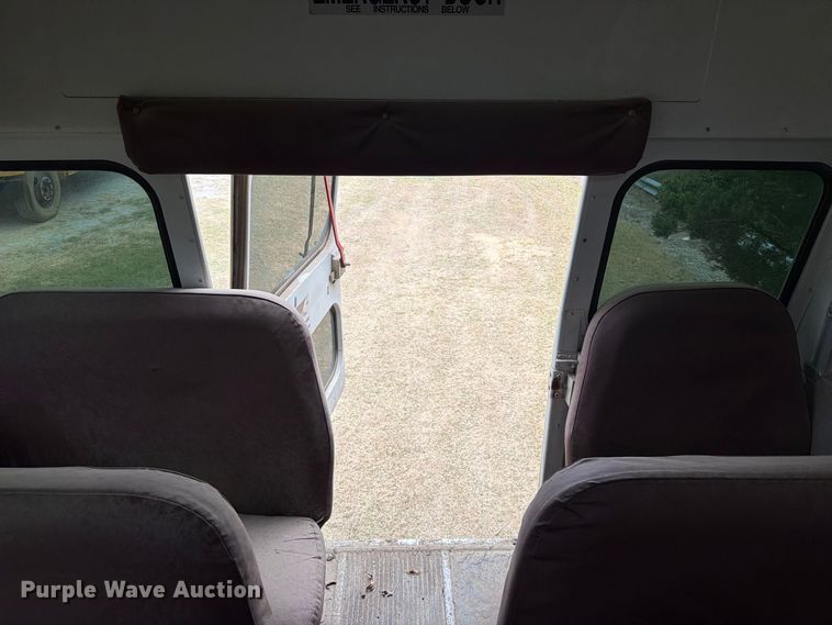 image for item FK5145 2002 Chevrolet B7 school bus