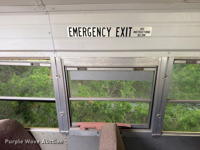image for item FK5145 2002 Chevrolet B7 school bus