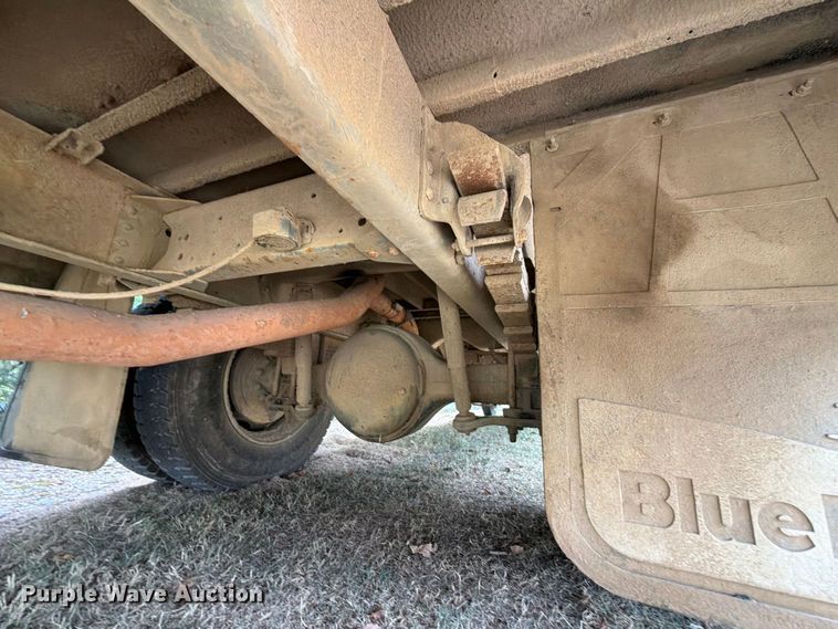 image for item FK5145 2002 Chevrolet B7 school bus