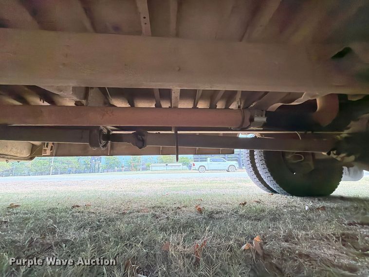 image for item FK5145 2002 Chevrolet B7 school bus