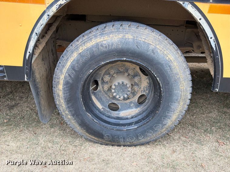 image for item FK5145 2002 Chevrolet B7 school bus