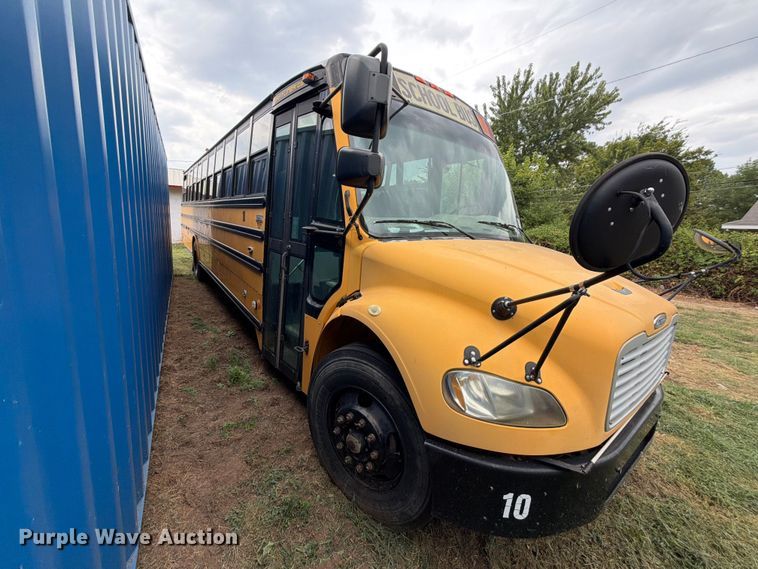 image for item FK5146 2009 Freightliner B2 school bus