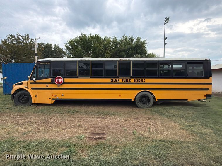image for item FK5146 2009 Freightliner B2 school bus