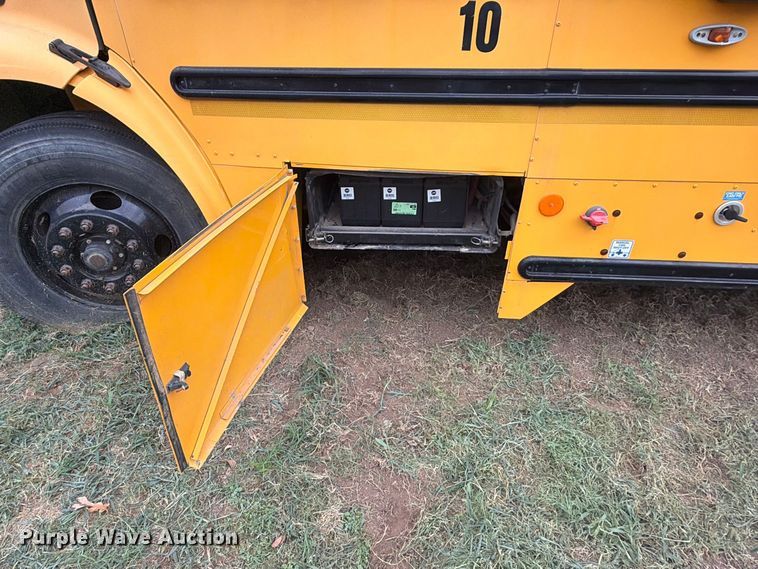 image for item FK5146 2009 Freightliner B2 school bus