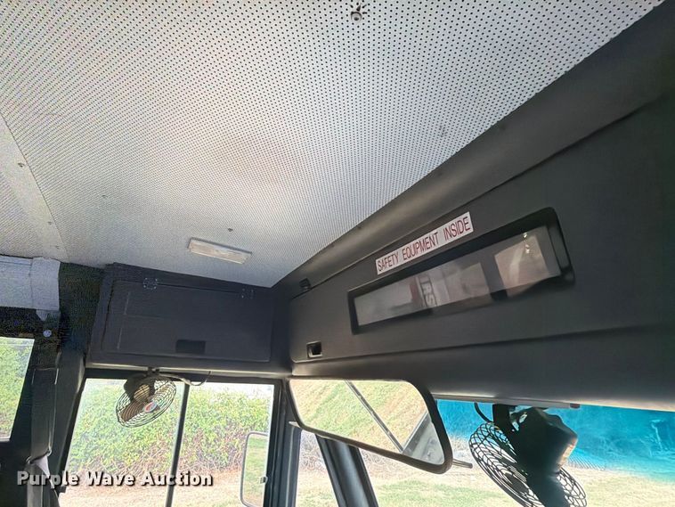image for item FK5146 2009 Freightliner B2 school bus