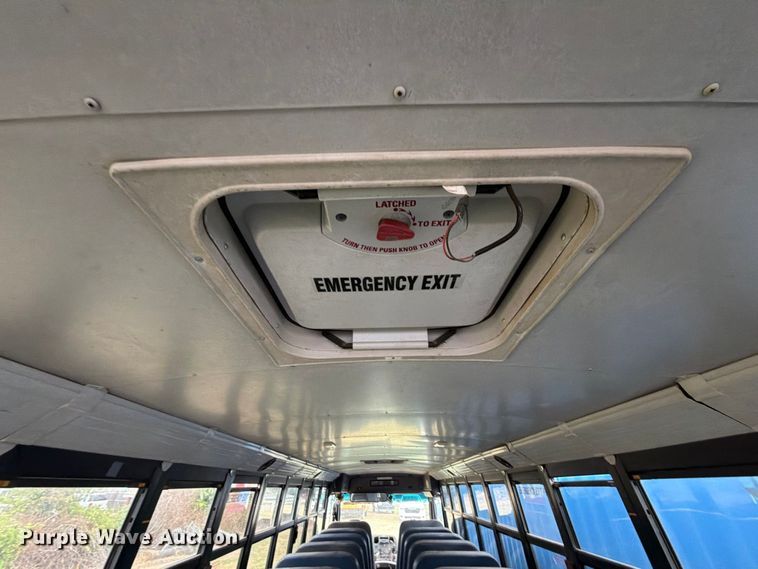 image for item FK5146 2009 Freightliner B2 school bus