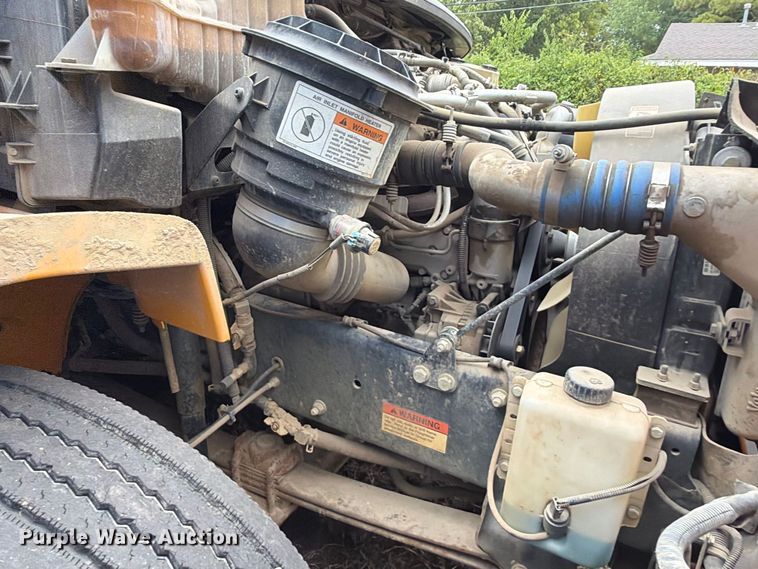 image for item FK5146 2009 Freightliner B2 school bus