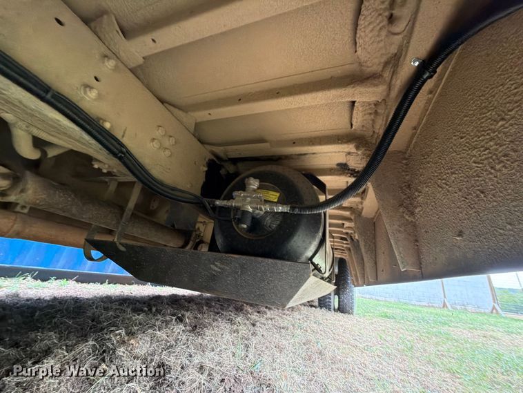 image for item FK5146 2009 Freightliner B2 school bus