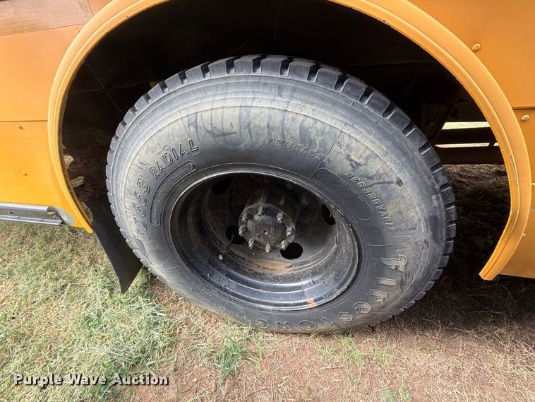image for item FK5146 2009 Freightliner B2 school bus