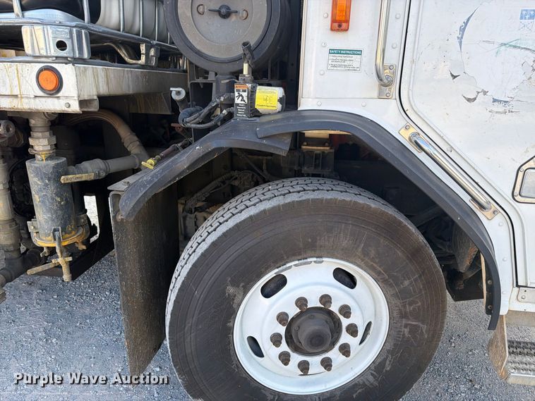 image for item FN2046 2013 Peterbilt 320 paint striper truck