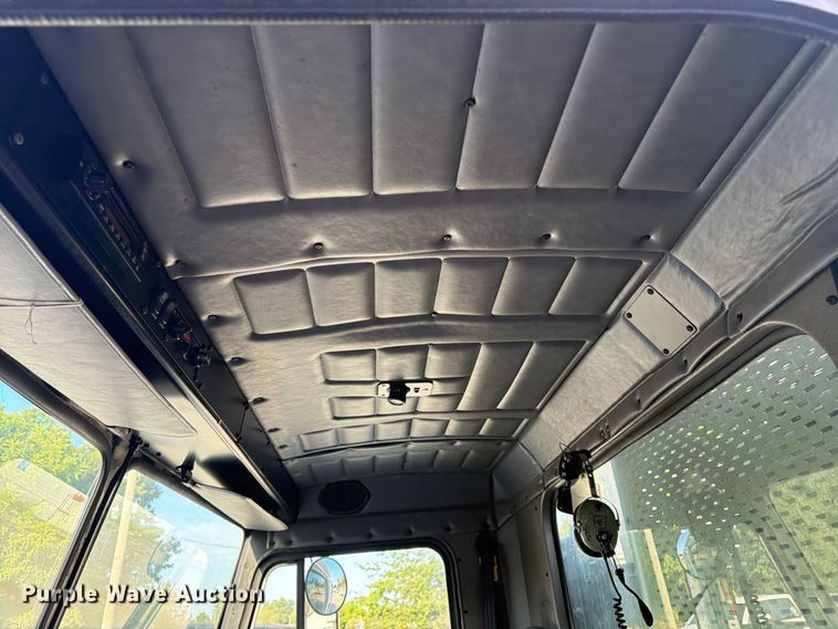 image for item FN2046 2013 Peterbilt 320 paint striper truck