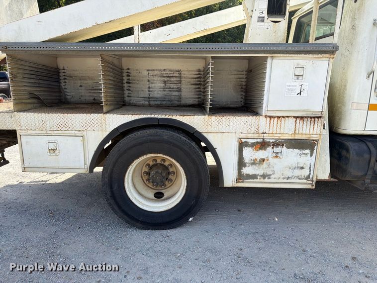 image for item FN2047 1999 International 4700 bucket truck