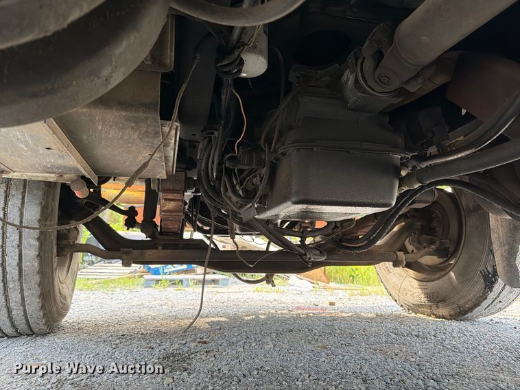 image for item FN2047 1999 International 4700 bucket truck