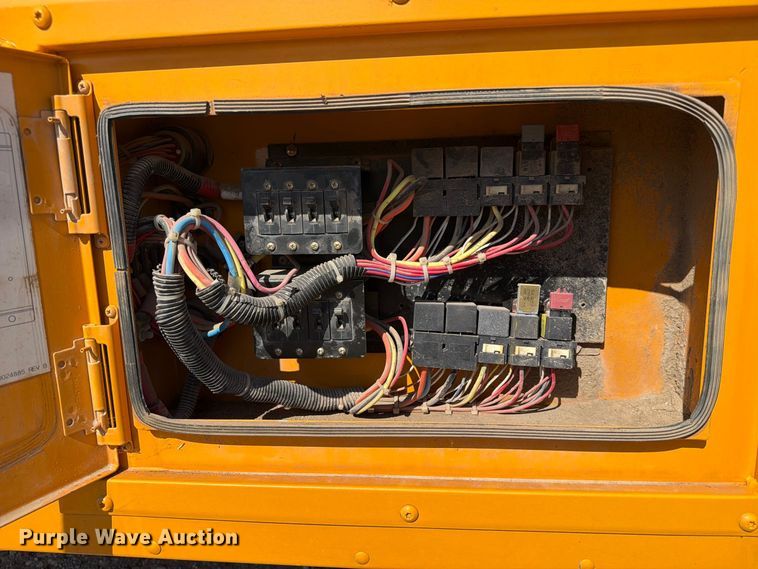 image for item FN2563 2018 Blue Bird BB Conventional school bus