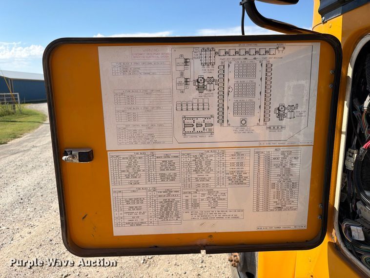 image for item FN2563 2018 Blue Bird BB Conventional school bus