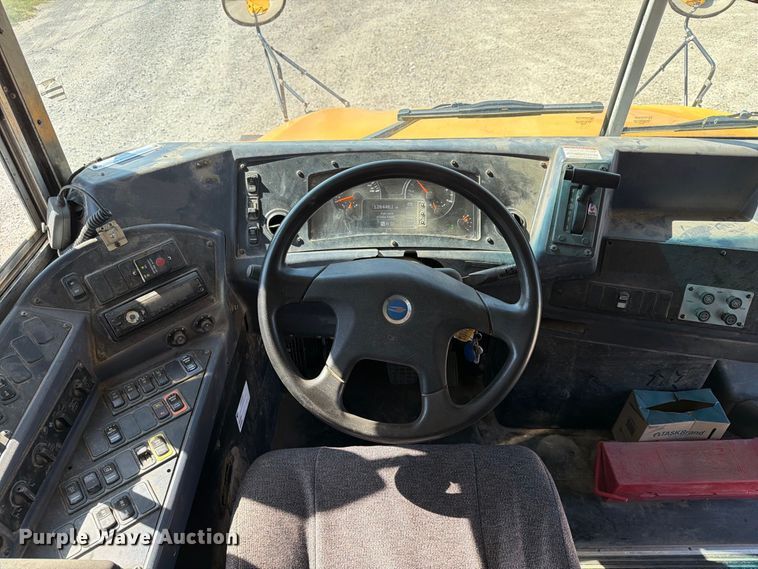 image for item FN2563 2018 Blue Bird BB Conventional school bus