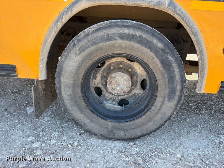 image for item FN2563 2018 Blue Bird BB Conventional school bus