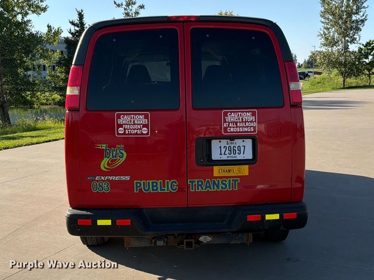 image for item FN5851 2008 Chevrolet Express 3500 van