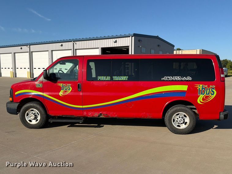 image for item FN5851 2008 Chevrolet Express 3500 van