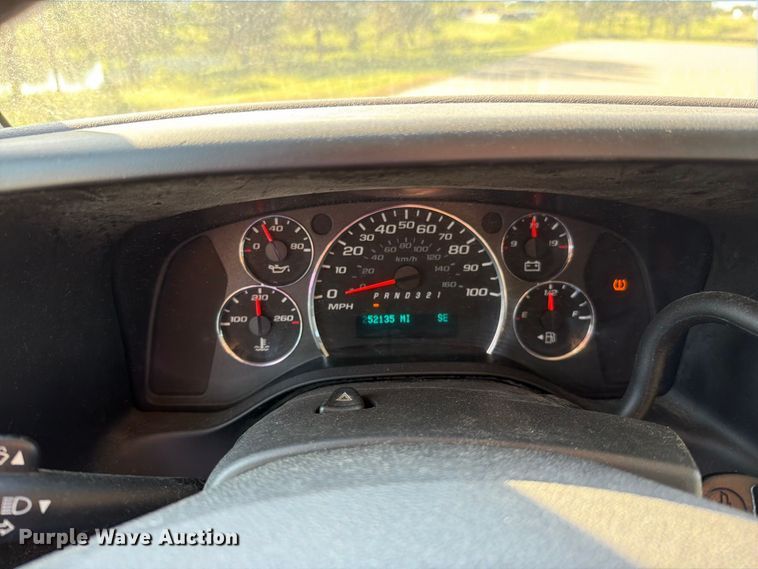 image for item FN5851 2008 Chevrolet Express 3500 van