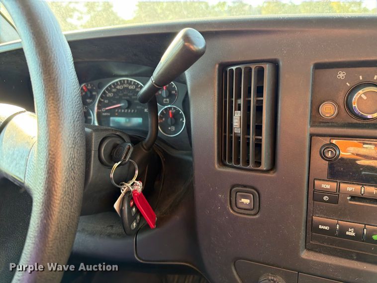 image for item FN5851 2008 Chevrolet Express 3500 van