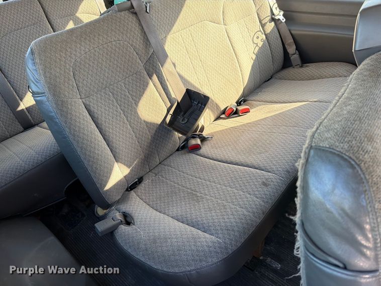 image for item FN5851 2008 Chevrolet Express 3500 van