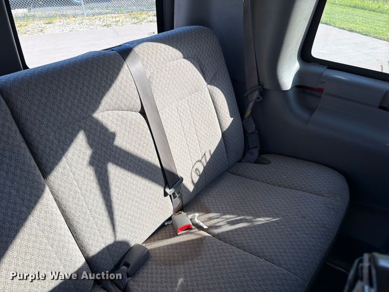 image for item FN5851 2008 Chevrolet Express 3500 van