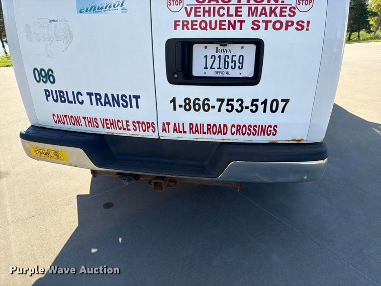 image for item FN5852 2009 Chevrolet Express 3500 van