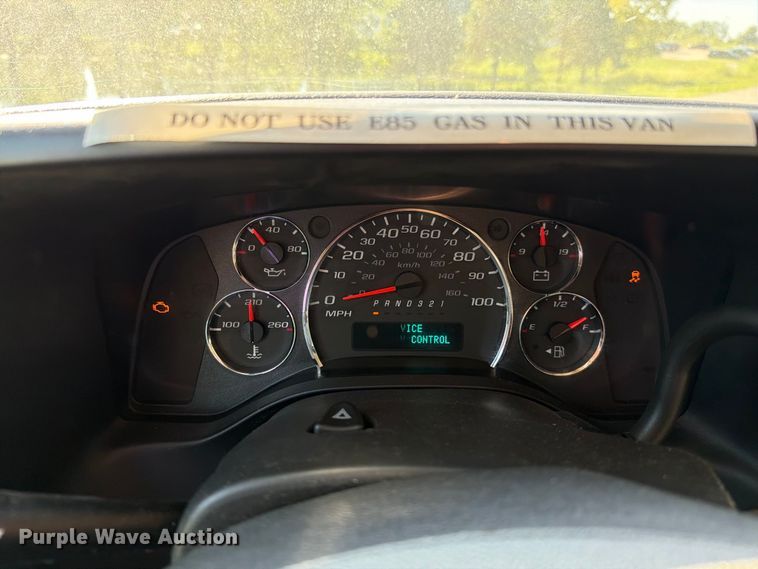 image for item FN5852 2009 Chevrolet Express 3500 van