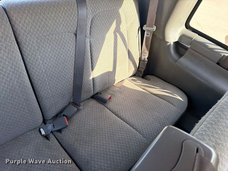image for item FN5852 2009 Chevrolet Express 3500 van