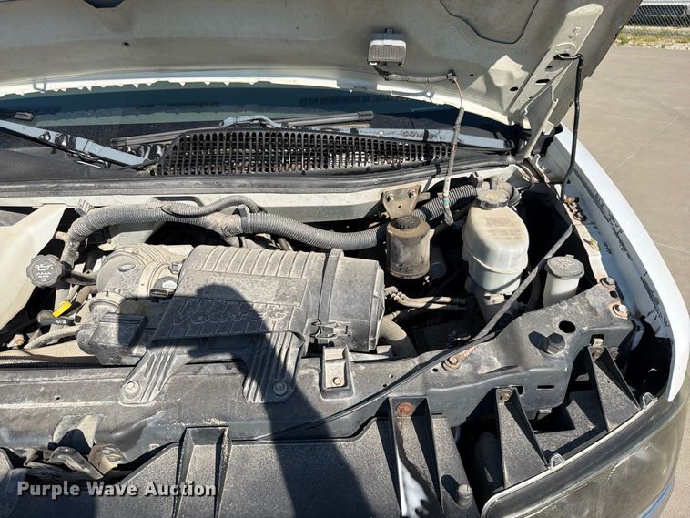 image for item FN5852 2009 Chevrolet Express 3500 van