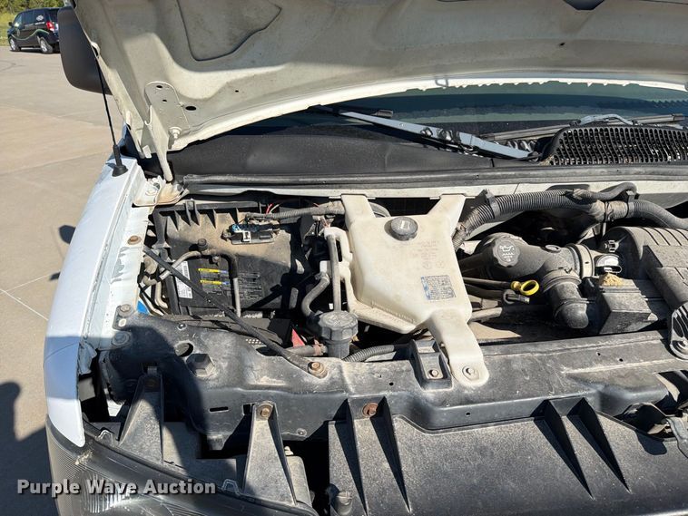image for item FN5852 2009 Chevrolet Express 3500 van