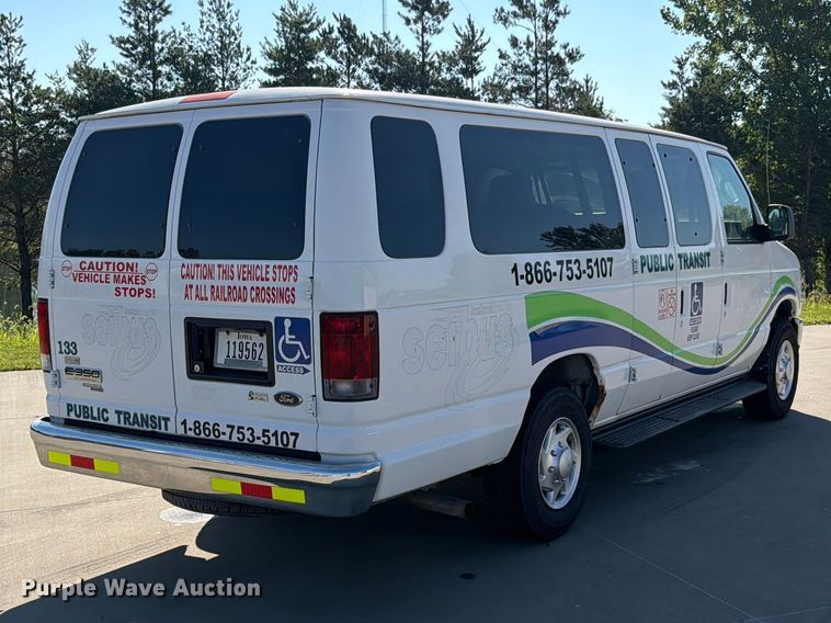 image for item FN5853 2013 Ford Econoline E350 van