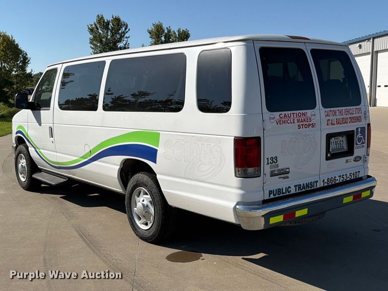 image for item FN5853 2013 Ford Econoline E350 van