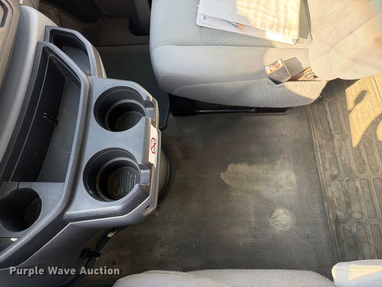 image for item FN5853 2013 Ford Econoline E350 van