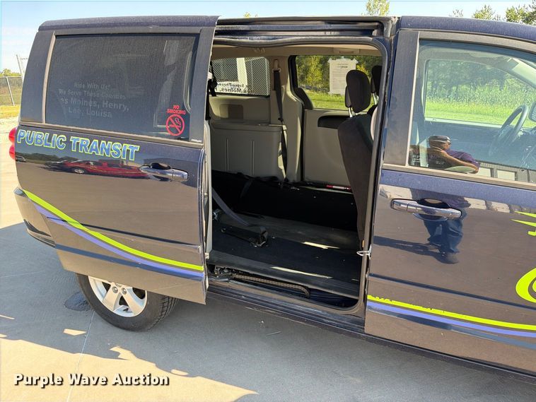 image for item FN5855 2013 Dodge Grand Caravan handicap accessible van