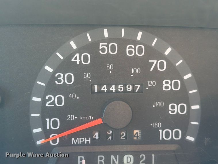 image for item FN5856 2003 Ford E350 van
