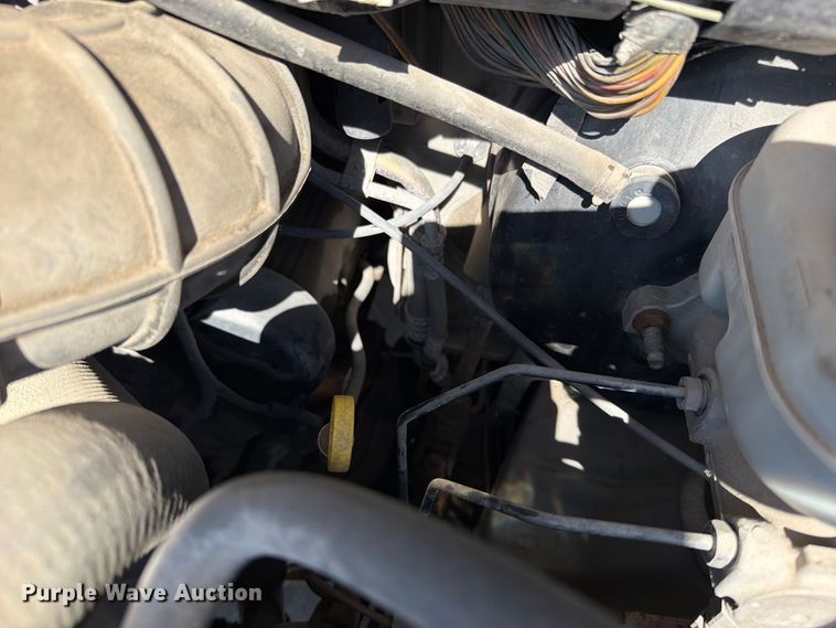 image for item FN5856 2003 Ford E350 van