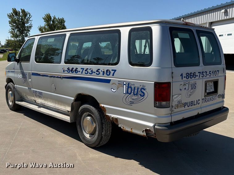image for item FN5857 2002 Ford E350 van