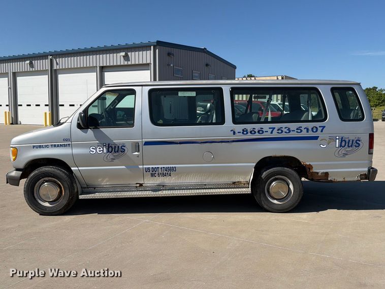 image for item FN5857 2002 Ford E350 van