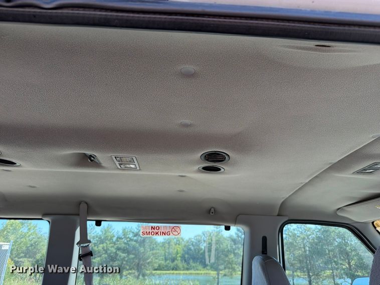 image for item FN5857 2002 Ford E350 van