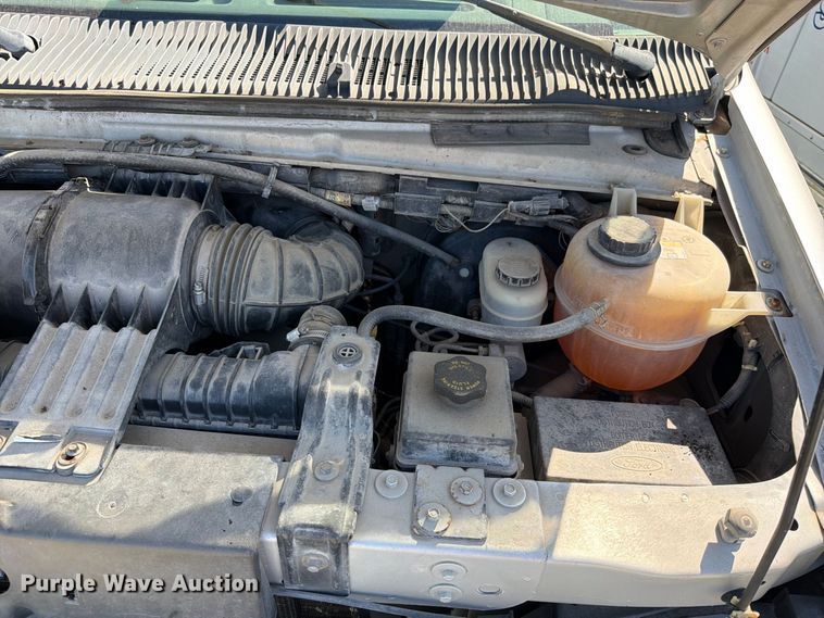 image for item FN5857 2002 Ford E350 van