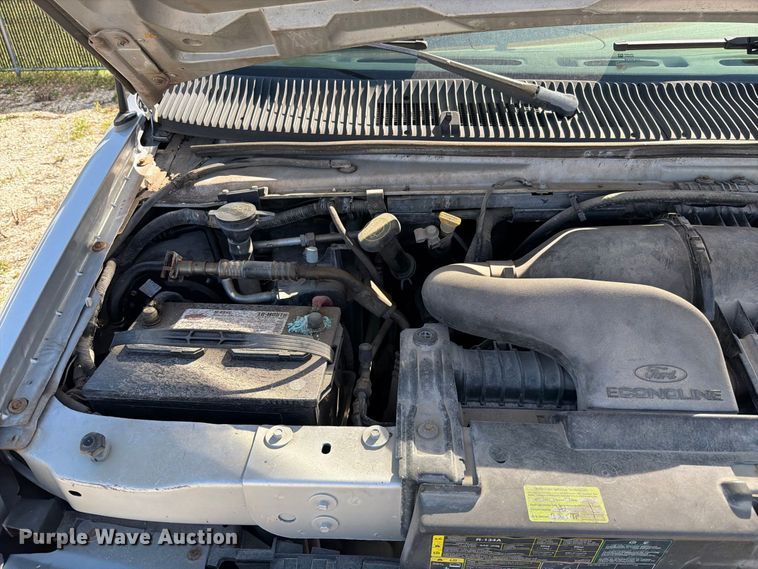 image for item FN5857 2002 Ford E350 van