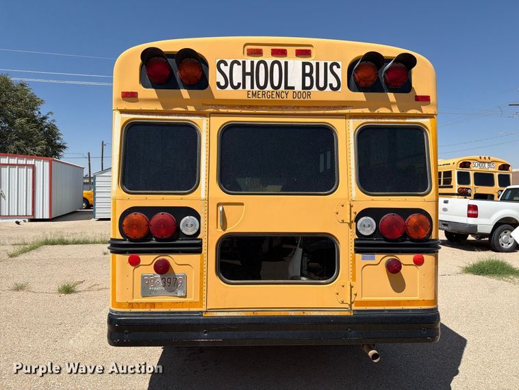 image for item FO3001 2001 Chevrolet Express 3500 school bus