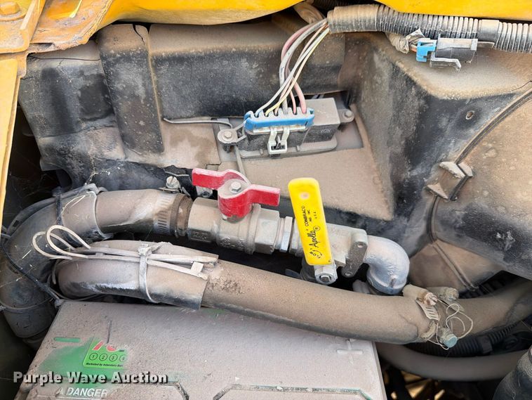 image for item FO3001 2001 Chevrolet Express 3500 school bus