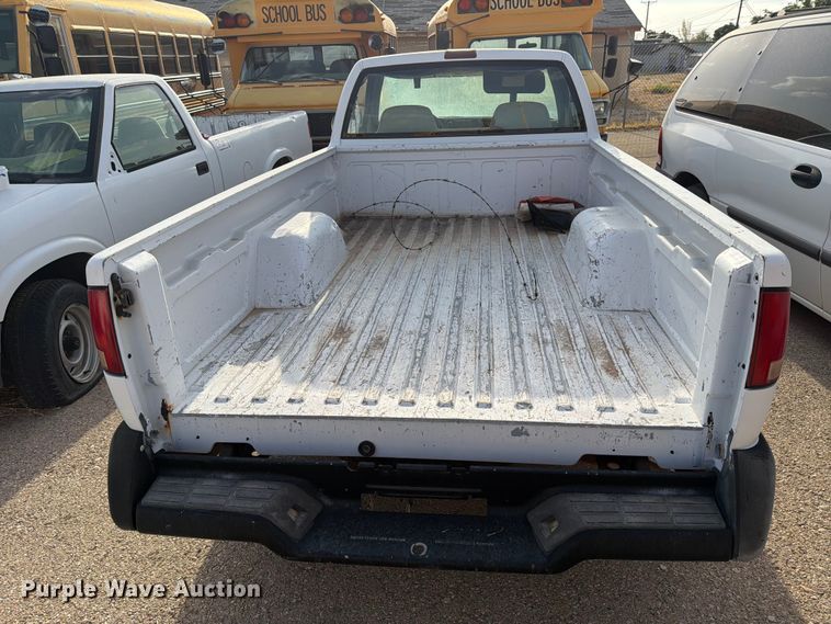image for item FO3002 1995 Chevrolet S10 pickup truck